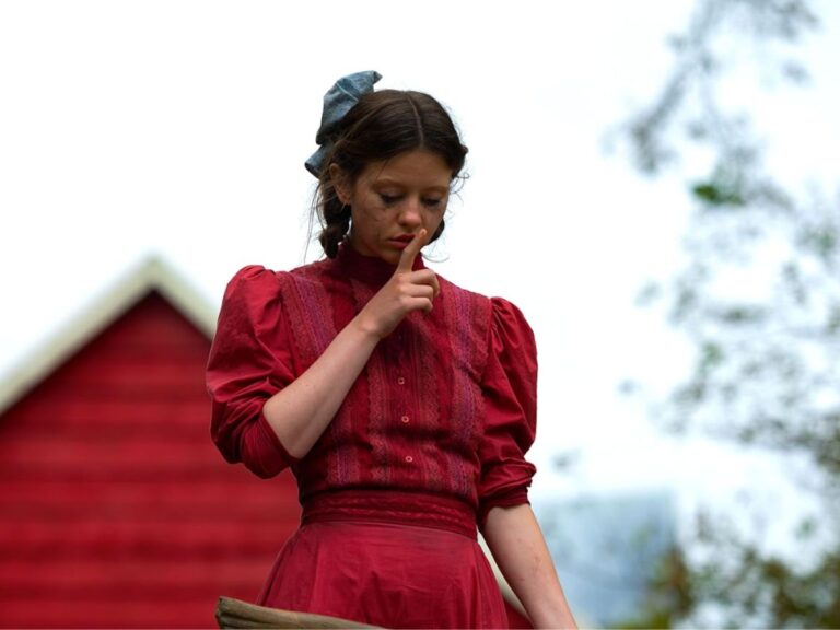 Mia Goth Pearl A24