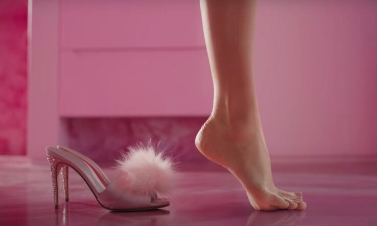 barbie shoes and feet / barbie animated movie
